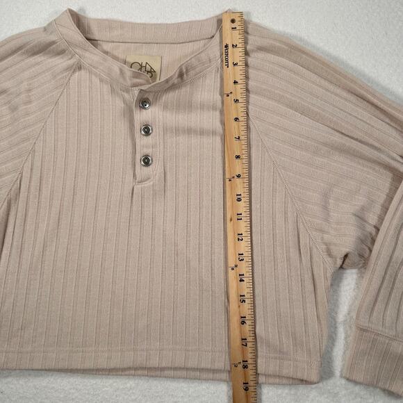 Chasor Ribbed Long Sleeve Henley Cropped Top Women's X-Small Beige - Picture 10 of 10